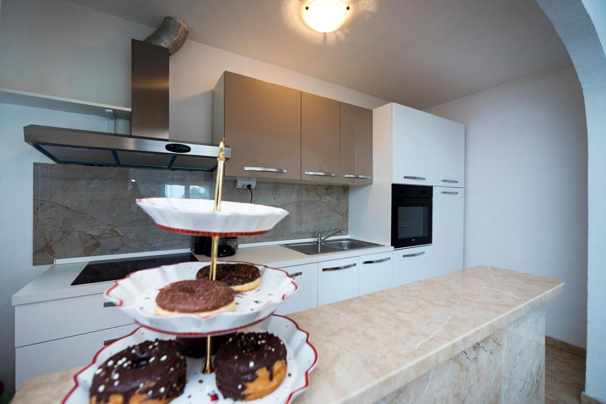 M&M Pelivan Apartments 솔린 외부 사진