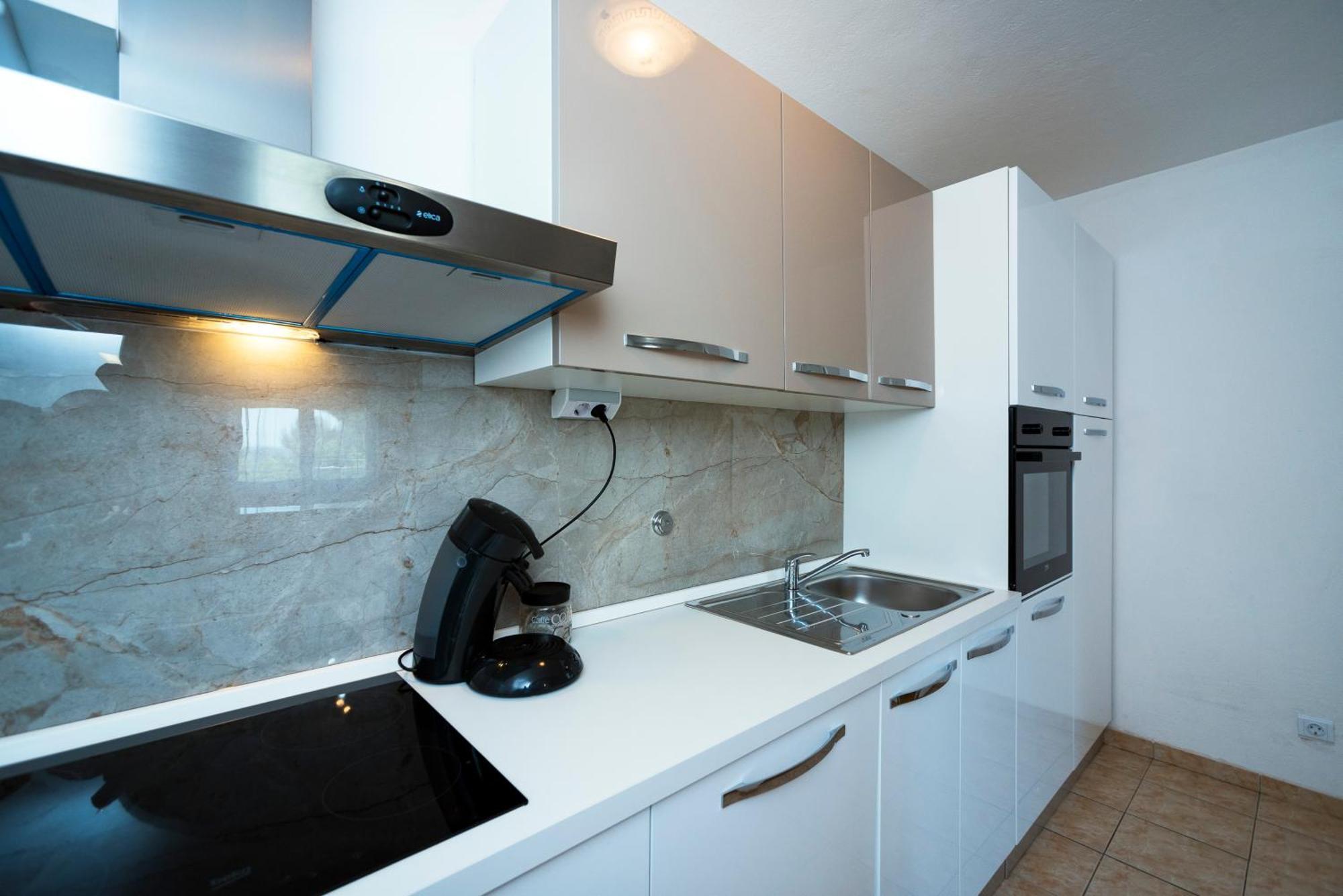 M&M Pelivan Apartments 솔린 외부 사진